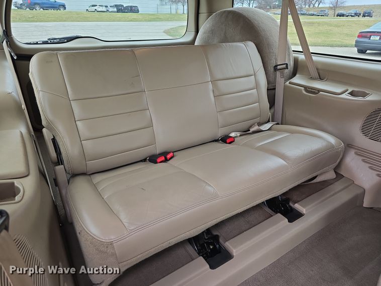 image for item EH8786 2002 Ford Excursion Limited SUV