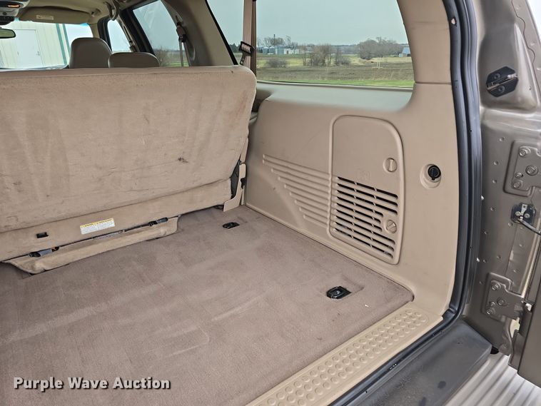 image for item EH8786 2002 Ford Excursion Limited SUV