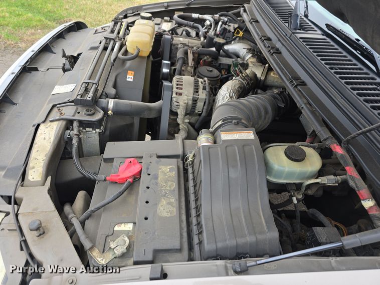 image for item EH8786 2002 Ford Excursion Limited SUV