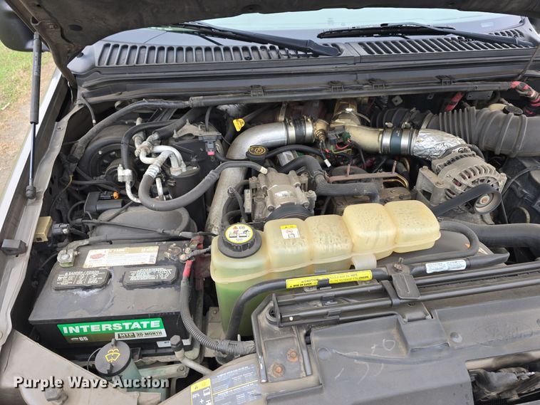 image for item EH8786 2002 Ford Excursion Limited SUV