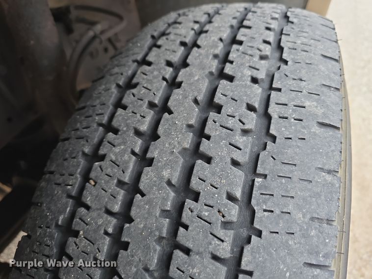 image for item EH8786 2002 Ford Excursion Limited SUV