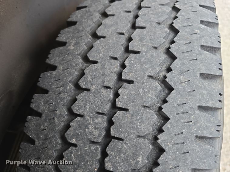 image for item EH8786 2002 Ford Excursion Limited SUV