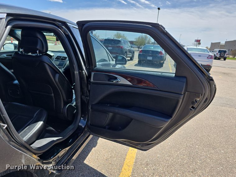 image for item EH8797 2017 Lincoln MKZ 