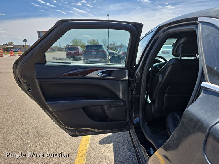 image for item EH8797 2017 Lincoln MKZ 