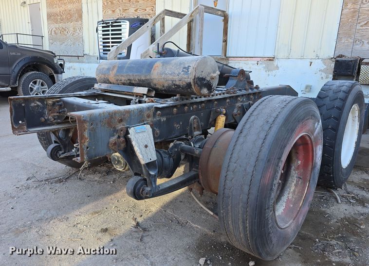 image for item EH8807 Rear axle assembly