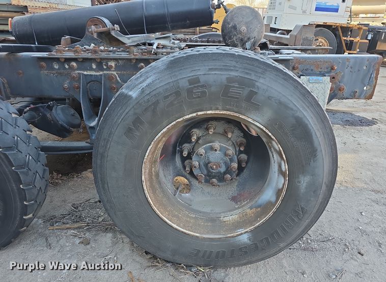 image for item EH8807 Rear axle assembly