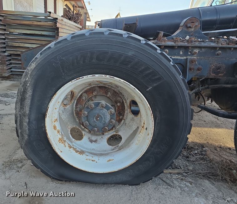 image for item EH8807 Rear axle assembly