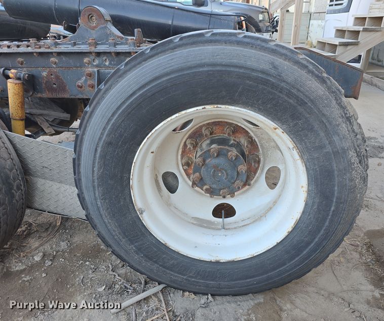 image for item EH8807 Rear axle assembly