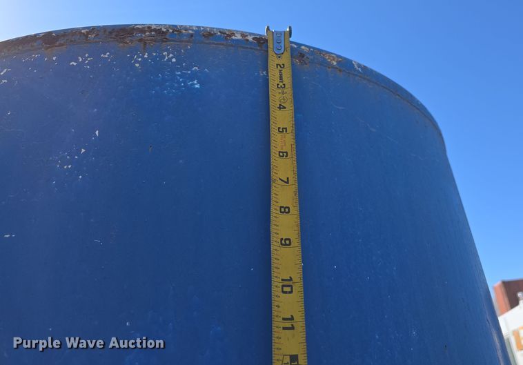 image for item EH8812 (2) oil barrels