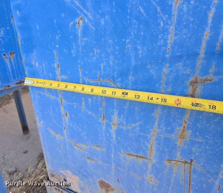 image for item EH8812 (2) oil barrels