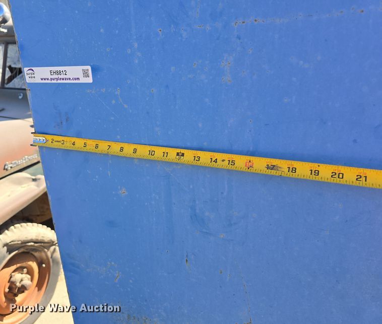 image for item EH8812 (2) oil barrels