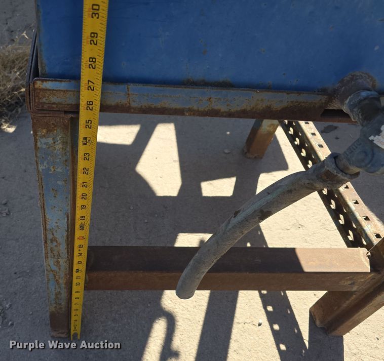 image for item EH8812 (2) oil barrels