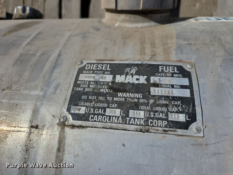 image for item EH8813 (5) fuel tanks