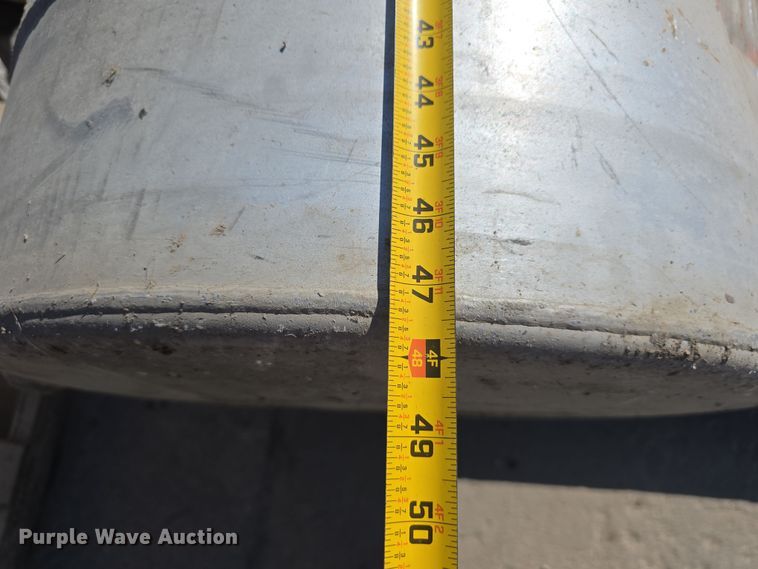 image for item EH8813 (5) fuel tanks