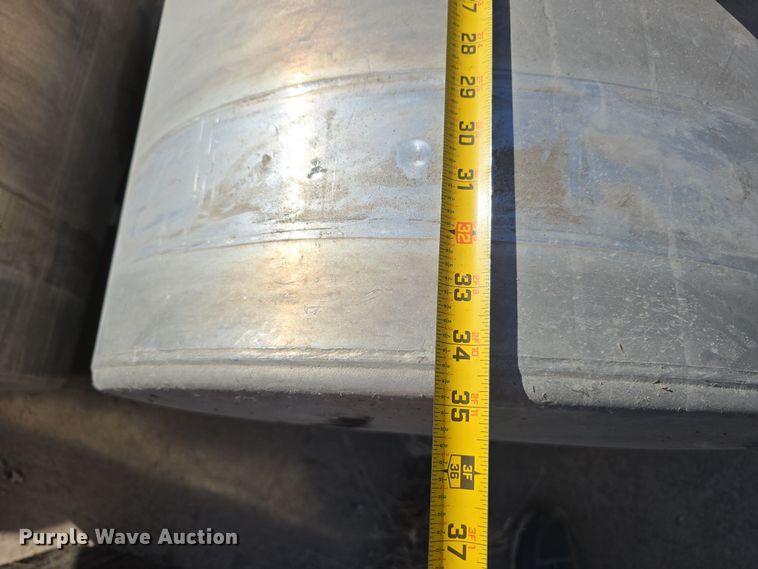 image for item EH8813 (5) fuel tanks