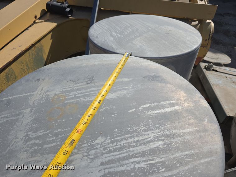 image for item EH8813 (5) fuel tanks