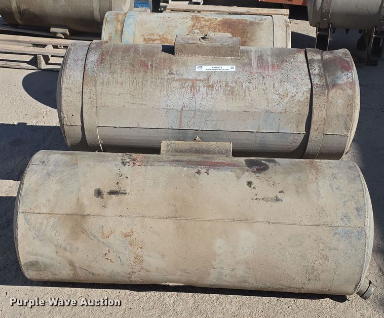 image for item EH8814 (3) fuel tanks