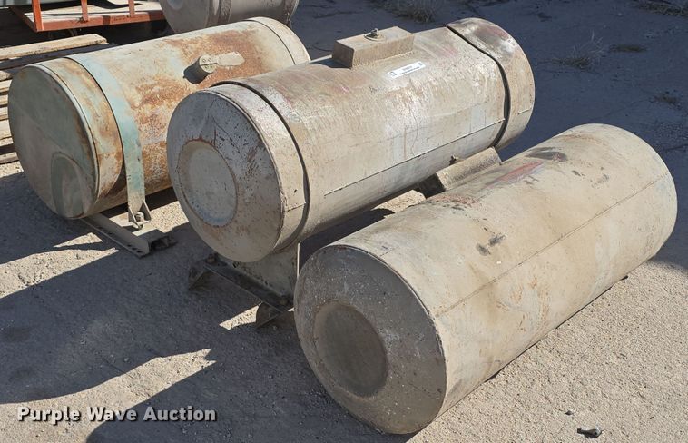 image for item EH8814 (3) fuel tanks