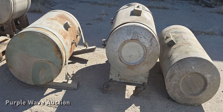image for item EH8814 (3) fuel tanks