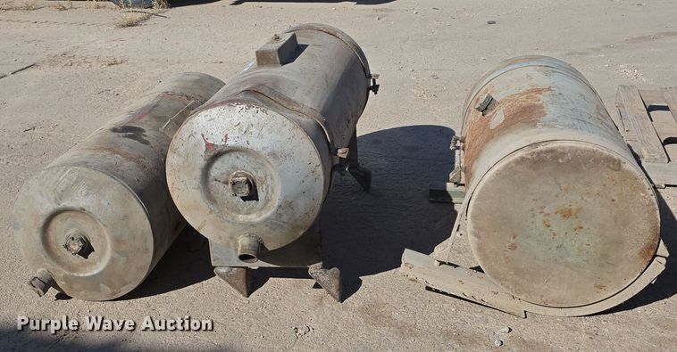 image for item EH8814 (3) fuel tanks