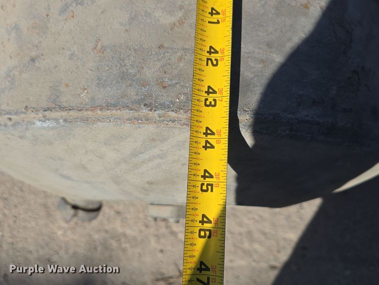 image for item EH8814 (3) fuel tanks