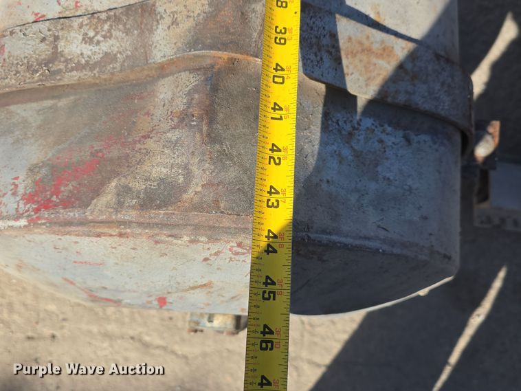 image for item EH8814 (3) fuel tanks