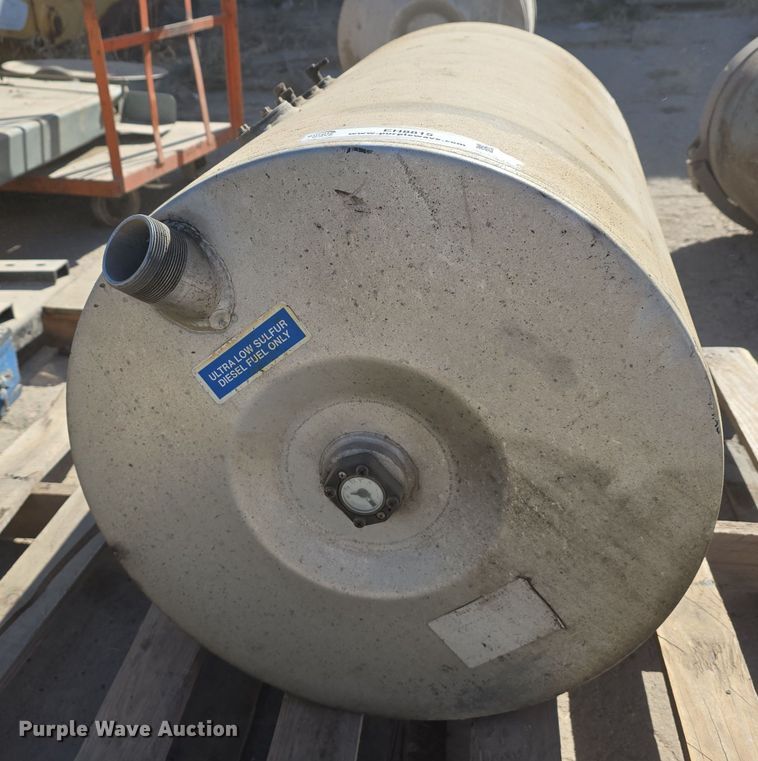 image for item EH8815 (3) fuel tanks