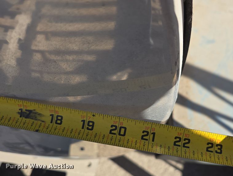 image for item EH8815 (3) fuel tanks