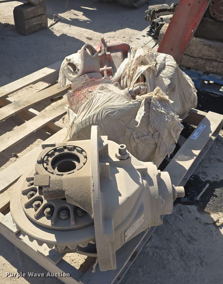 image for item EH8816 (3) differential assemblies 