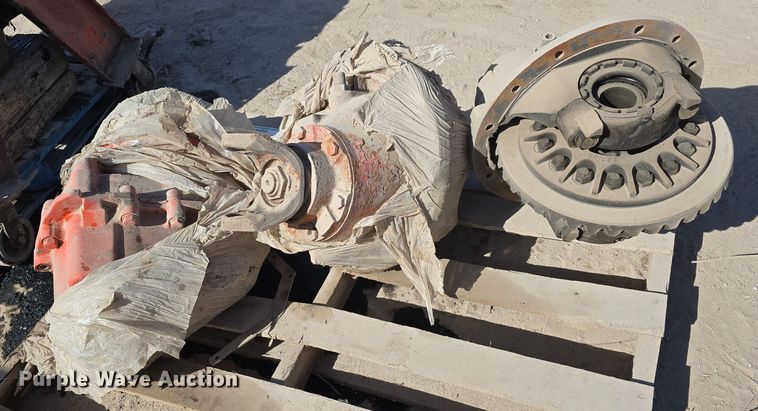 image for item EH8816 (3) differential assemblies 