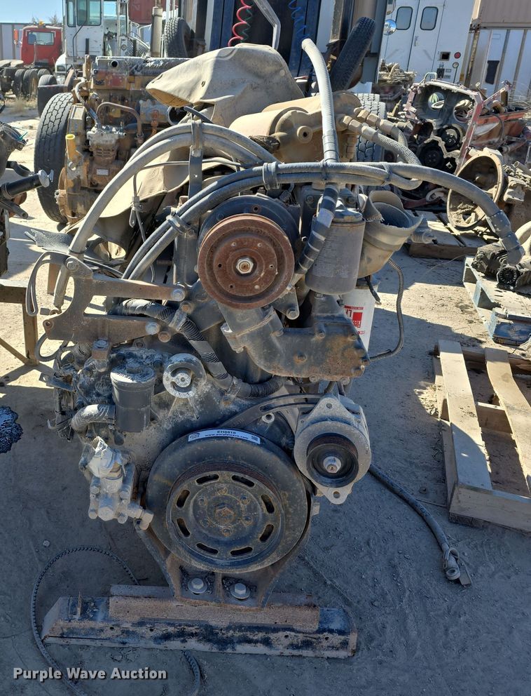 image for item EH8818 Mack engine