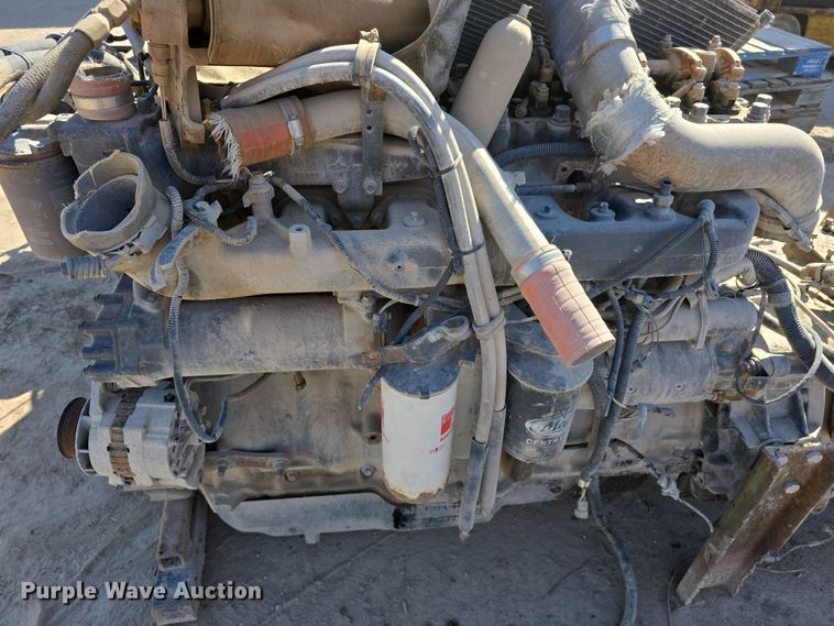 image for item EH8818 Mack engine