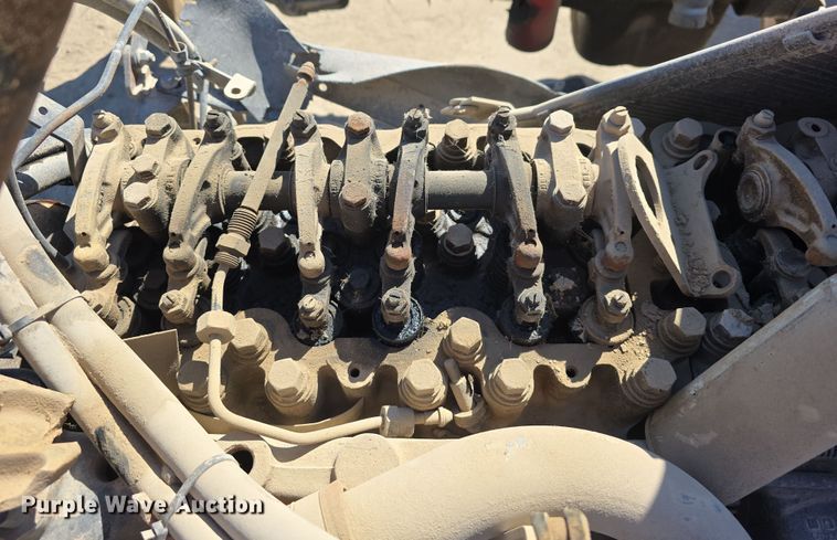 image for item EH8818 Mack engine