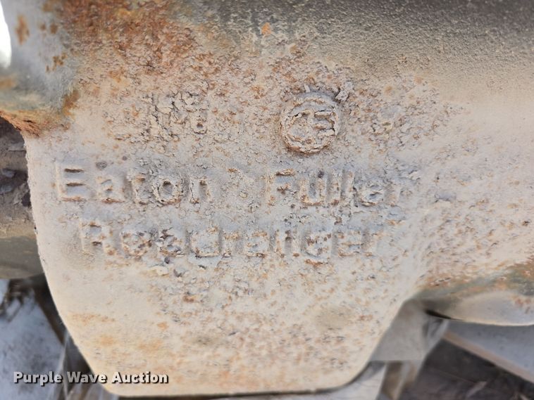 image for item EH8826 Eaton Fuller Roadranger transmission