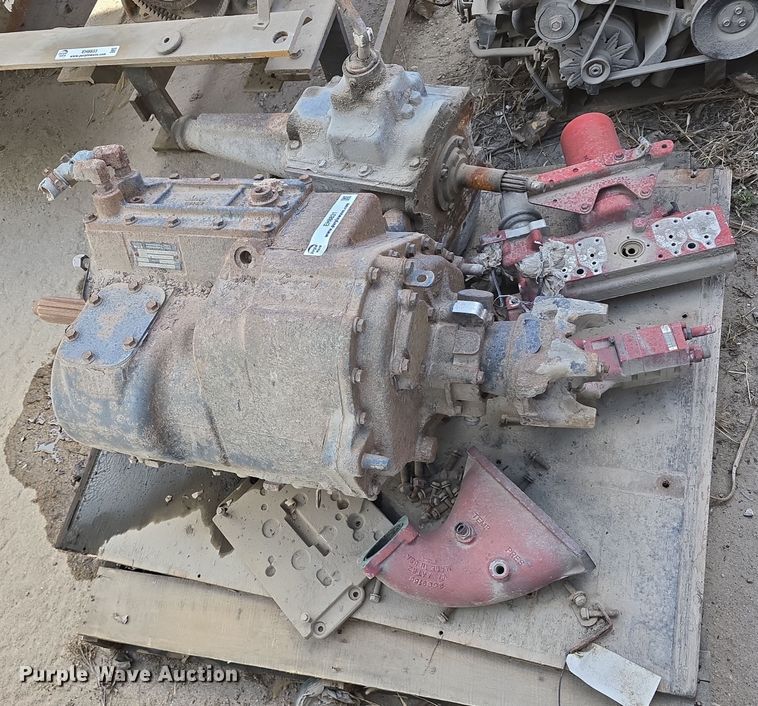 image for item EH8831 Eaton Fuller FR0-172100 transmission