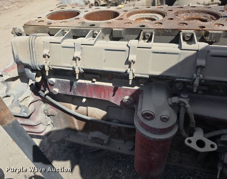image for item EH8832 Cummins engine