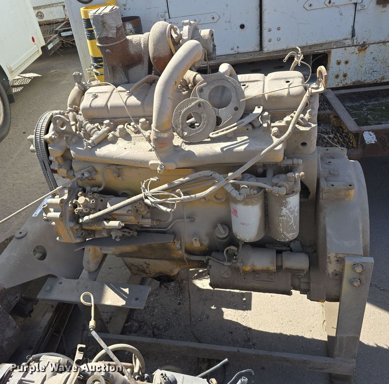 image for item EH8833 International engine