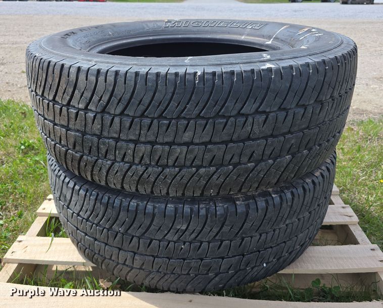 image for item EH8834 Tires and wheels