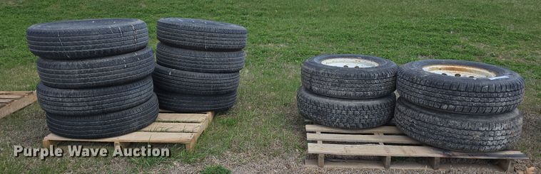 image for item EH8835 Tires and wheels