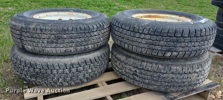 image for item EH8835 Tires and wheels