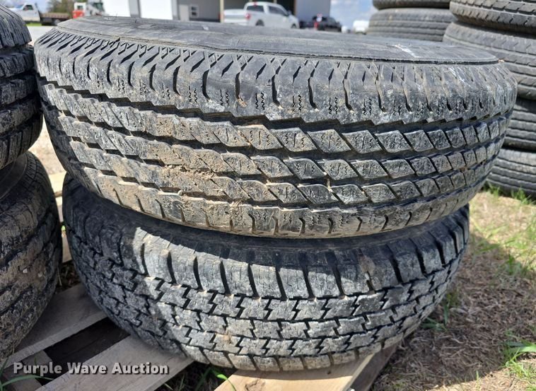 image for item EH8835 Tires and wheels