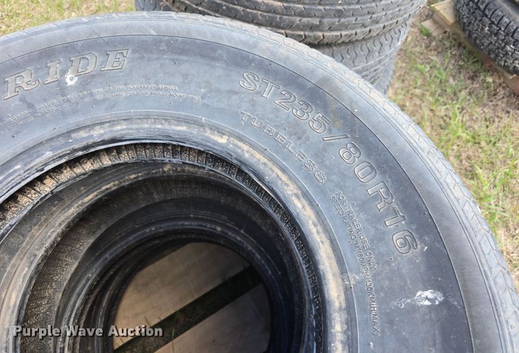 image for item EH8835 Tires and wheels