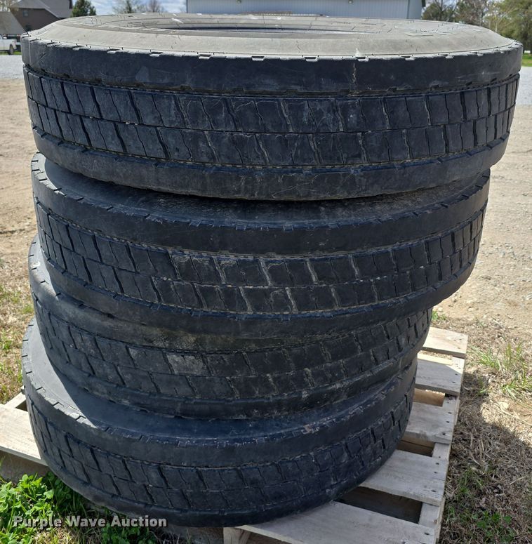 image for item EH8836 (4) General Tire 11R24.5 tires