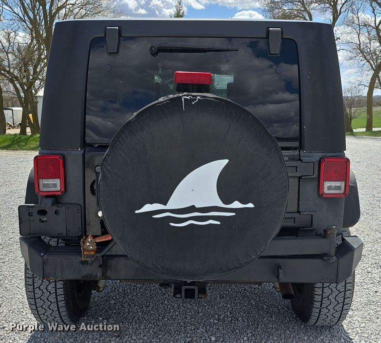 image for item EH8837 2008 Jeep Wrangler Unlimited Sahara SUV