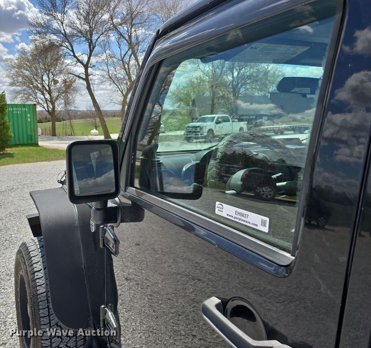 image for item EH8837 2008 Jeep Wrangler Unlimited Sahara SUV