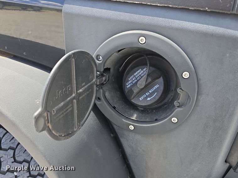 image for item EH8837 2008 Jeep Wrangler Unlimited Sahara SUV