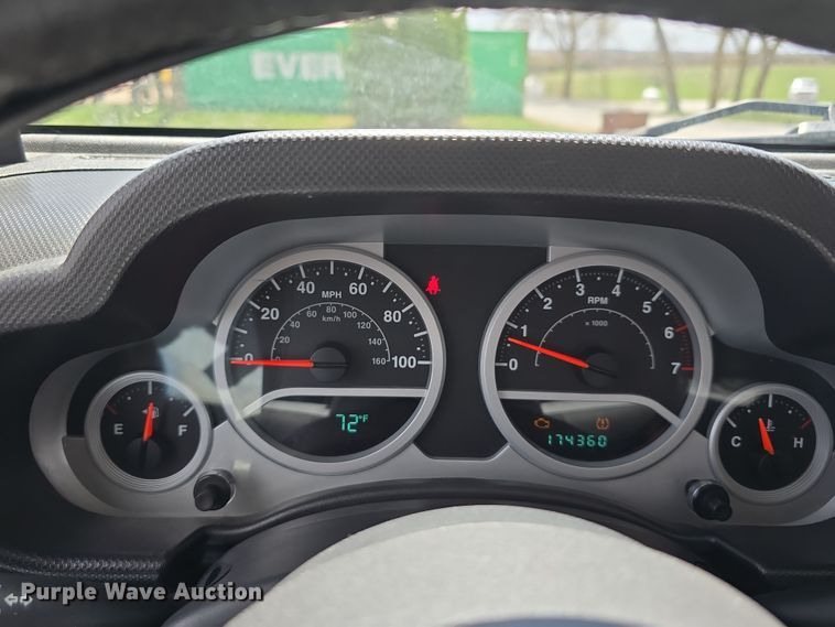 image for item EH8837 2008 Jeep Wrangler Unlimited Sahara SUV