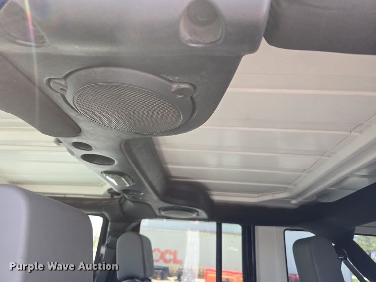 image for item EH8837 2008 Jeep Wrangler Unlimited Sahara SUV