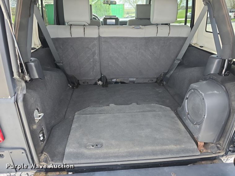 image for item EH8837 2008 Jeep Wrangler Unlimited Sahara SUV