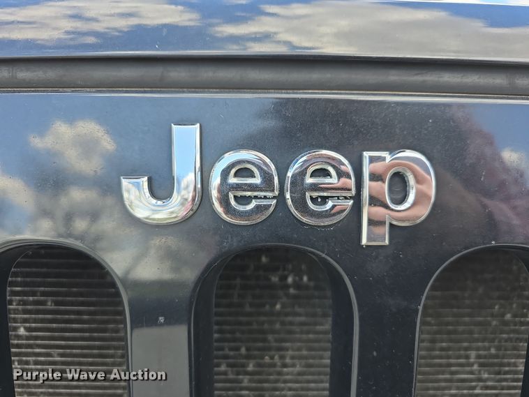 image for item EH8837 2008 Jeep Wrangler Unlimited Sahara SUV